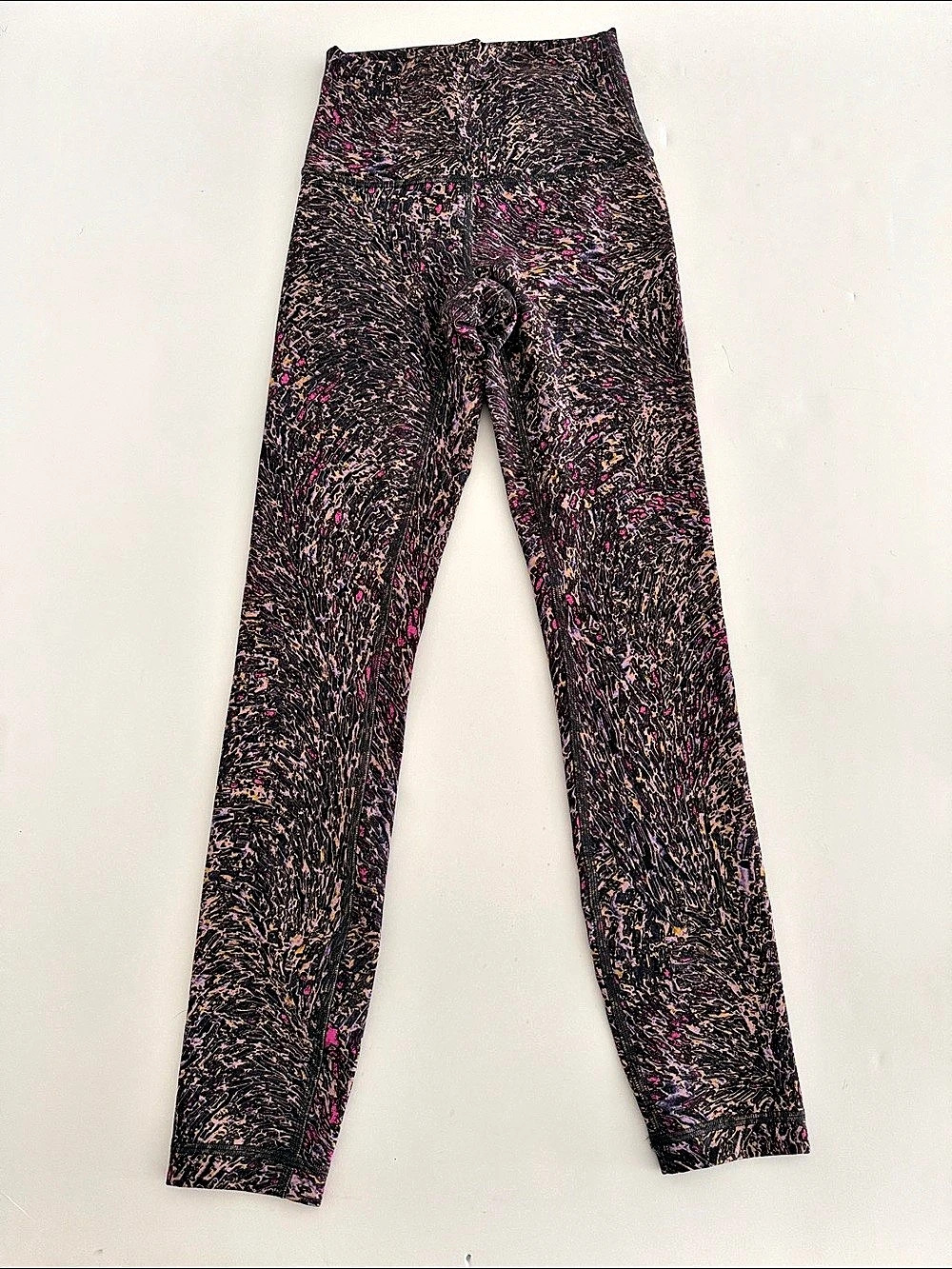 lululemon Abstract Print Leggings Black & Pink Size 2